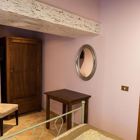 Вилла Agriturismo La Solagna Montebello di Bertona Экстерьер фото