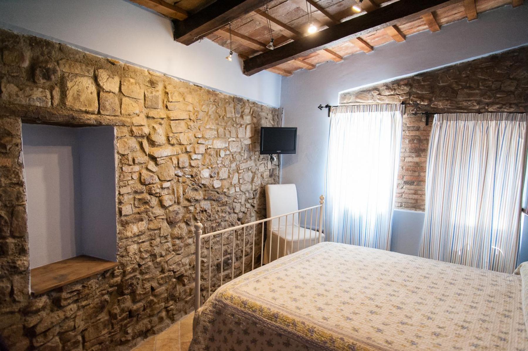 Вилла Agriturismo La Solagna Montebello di Bertona Экстерьер фото